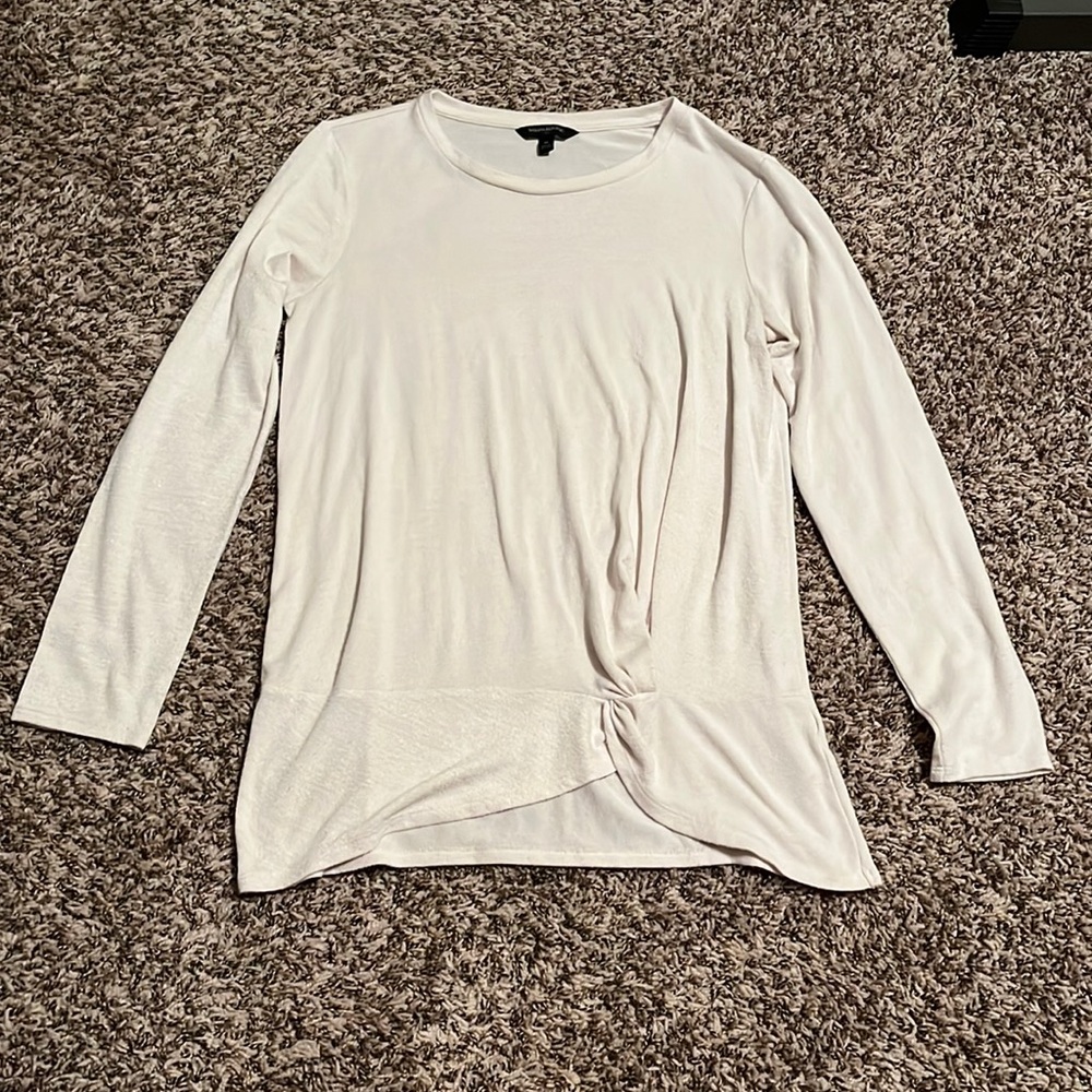 Banana Republic ladies size medium long sleeve top. Cream color